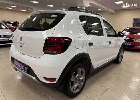 Renault Sandero Stepway 2019 белый - фото 6