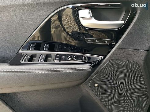 Kia Niro 2019 - фото 7
