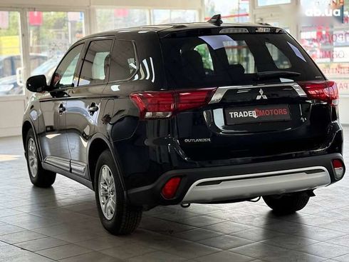 Mitsubishi Outlander 2020 - фото 7