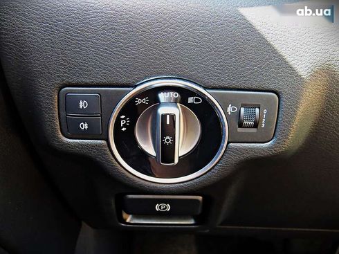 Infiniti Q30 2017 - фото 9