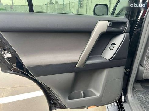 Toyota Land Cruiser Prado 2010 - фото 29