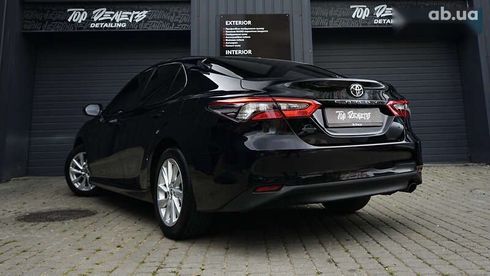 Toyota Camry 2023 - фото 14