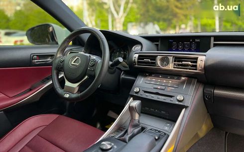 Lexus IS 2015 - фото 10