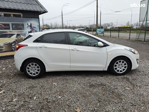 Hyundai i30 2013 белый - фото 5