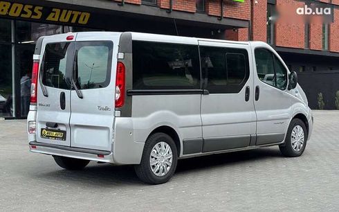 Renault Trafic 2012 - фото 6