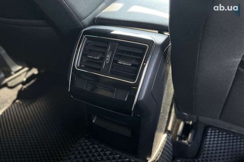 Skoda Superb 2020 - фото 13