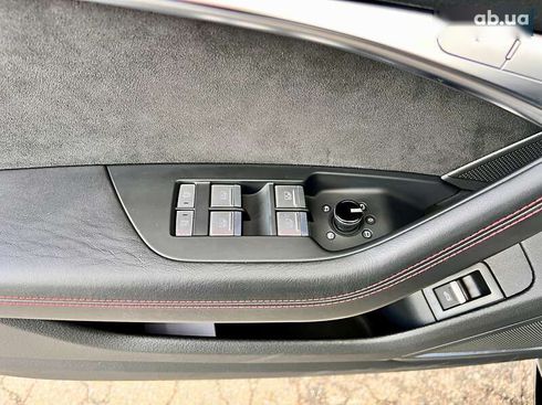 Audi rs6 2021 - фото 23