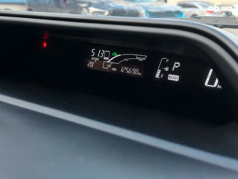 Toyota Aqua 2015 белый - фото 24