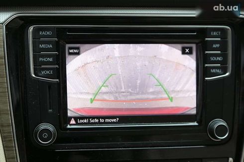 Volkswagen Passat 2017 - фото 18