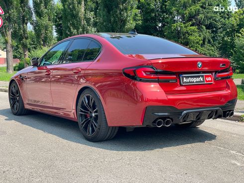 BMW M5 2022 красный - фото 11