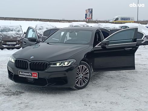 BMW 5 серия 2017 черный - фото 54