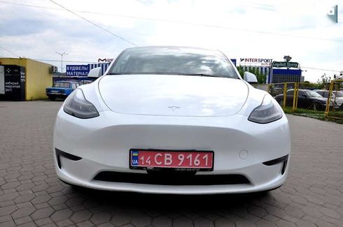 Tesla Model Y 2023 - фото 2