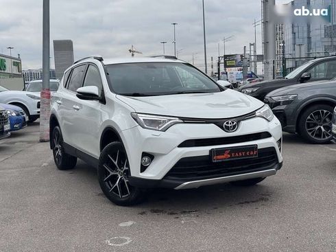 Toyota RAV4 2016 - фото 12