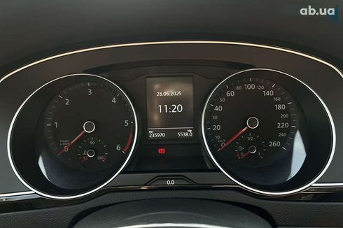 Volkswagen Passat 2015 - фото 24
