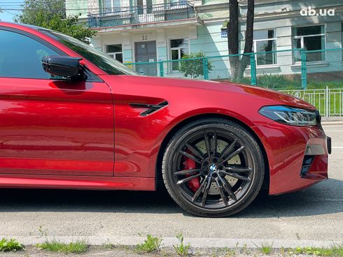 BMW M5 2022 красный - фото 6