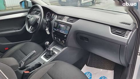 Skoda Octavia 2019 - фото 25