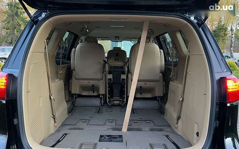 Kia Sedona 2016 - фото 26