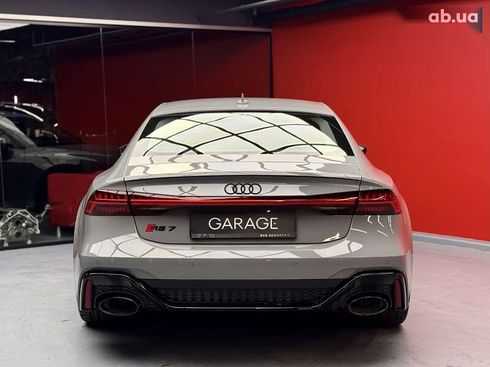 Audi RS7 2025 - фото 17