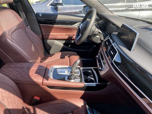 BMW 7 серия 2020 черный - фото 15