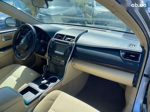 Toyota Camry 2017 - фото 9