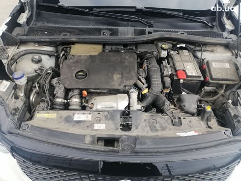 Peugeot 2008 2020 белый - фото 13