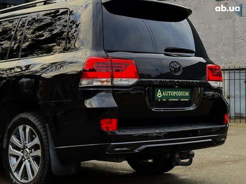 Toyota Land Cruiser 2018 - фото 24