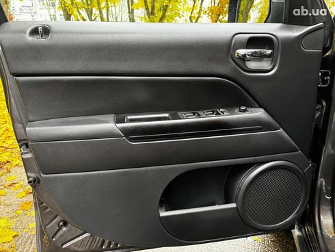 Jeep Patriot 2015 серый - фото 11