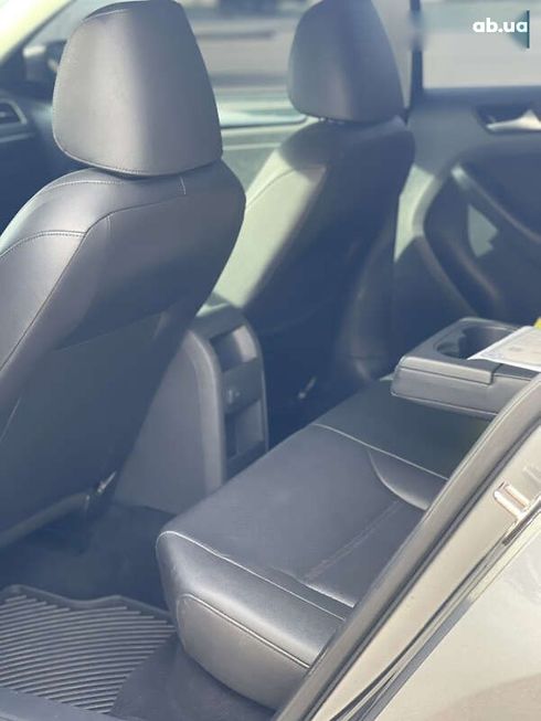 Volkswagen Jetta 2016 - фото 16