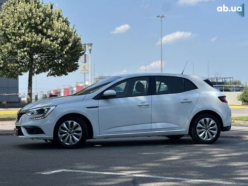 Renault Megane 2018 - фото 5