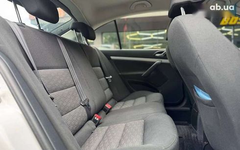 Skoda Octavia 2011 - фото 16