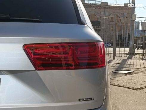 Audi Q7 2019 серый - фото 7