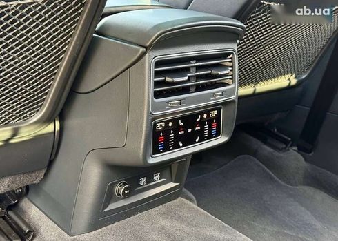 Audi Q8 2020 - фото 28