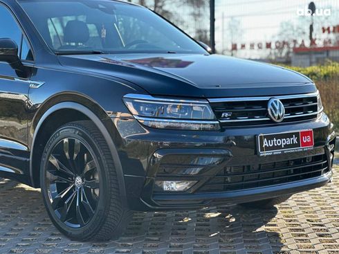 Volkswagen Tiguan 2020 черный - фото 6