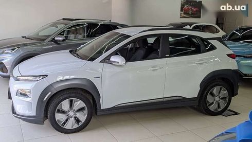 Hyundai Kona Electric 2020 - фото 11