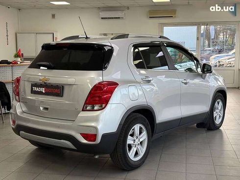 Chevrolet Tracker 2017 - фото 8