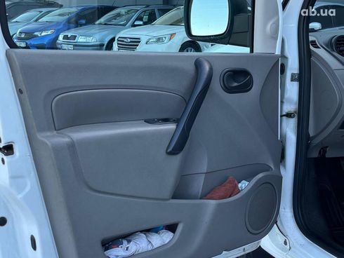 Renault Kangoo 2010 белый - фото 14