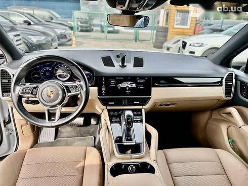 Porsche Cayenne 2018 - фото 20