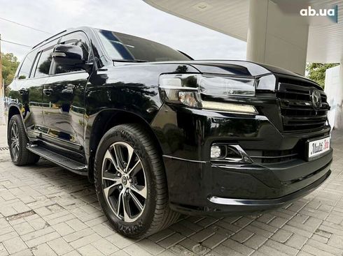 Toyota Land Cruiser 2020 - фото 12