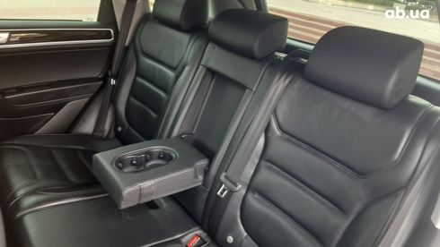 Volkswagen Touareg 2013 белый - фото 13