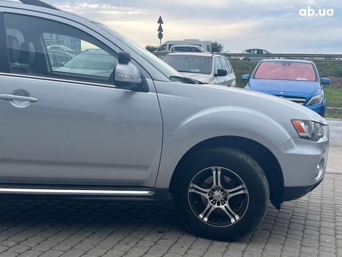 Mitsubishi Outlander 2012 серый - фото 22