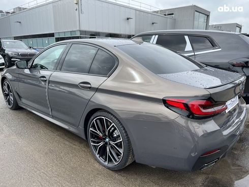 BMW 5 серия 2023 - фото 10