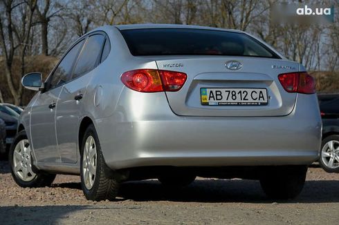 Hyundai Elantra 2008 - фото 8