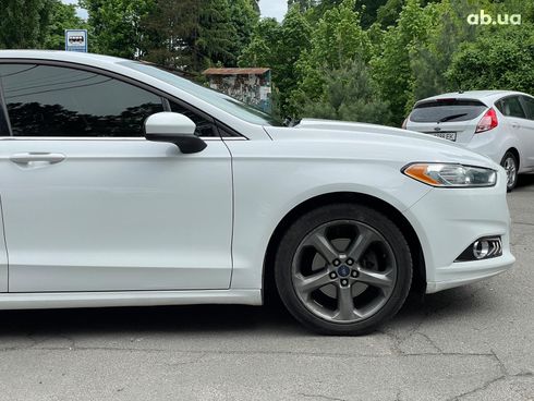 Ford Fusion 2016 белый - фото 6