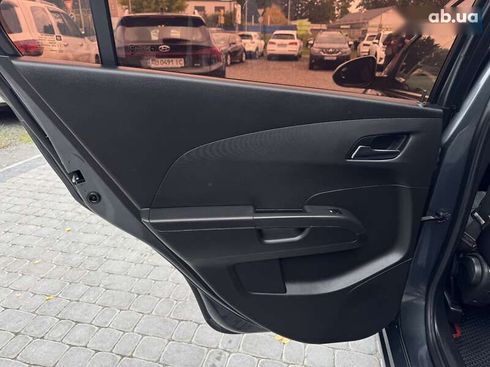 Chevrolet Sonic 2013 - фото 27