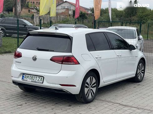 Volkswagen e-Golf 2020 - фото 18