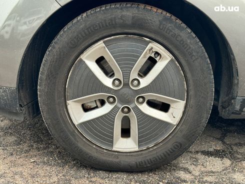 Kia Soul 2017 серый - фото 17