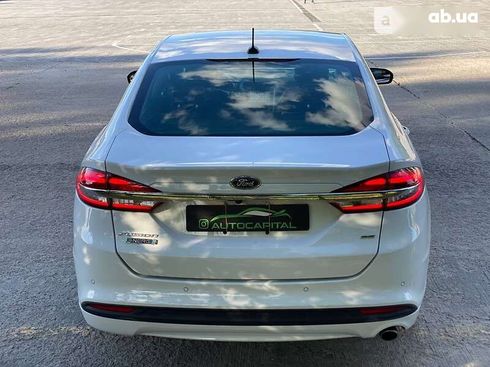 Ford Fusion 2017 - фото 10