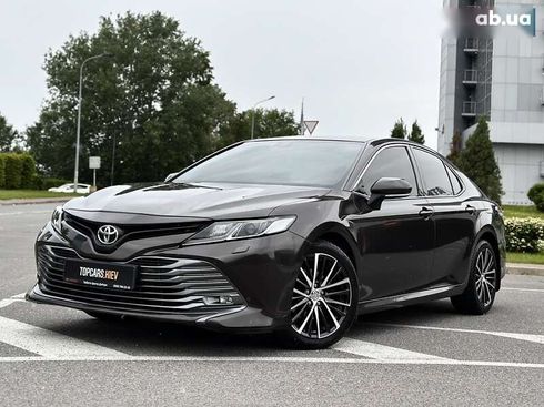 Toyota Camry 2018 - фото 3