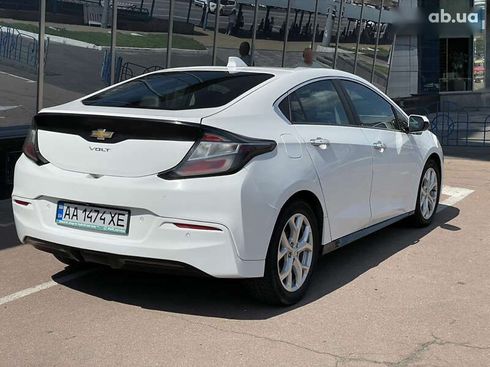 Chevrolet Volt 2015 - фото 3