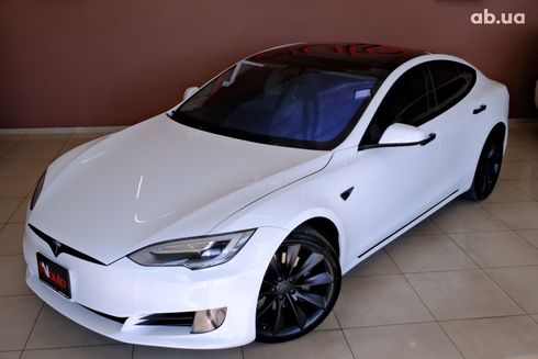 Tesla Model S 2016 белый - фото 2
